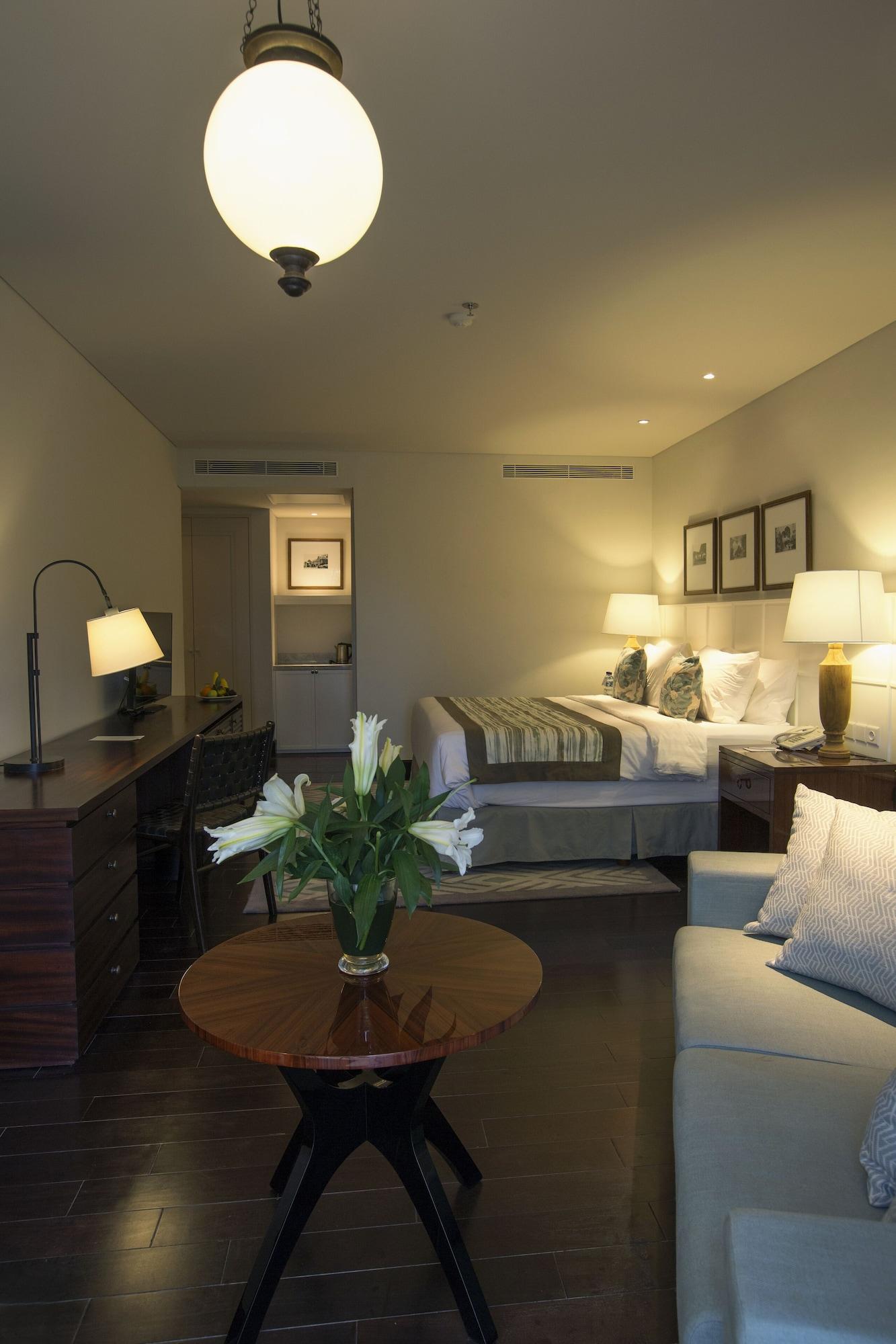 The Shalimar Boutique Hotel Malang Exteriör bild