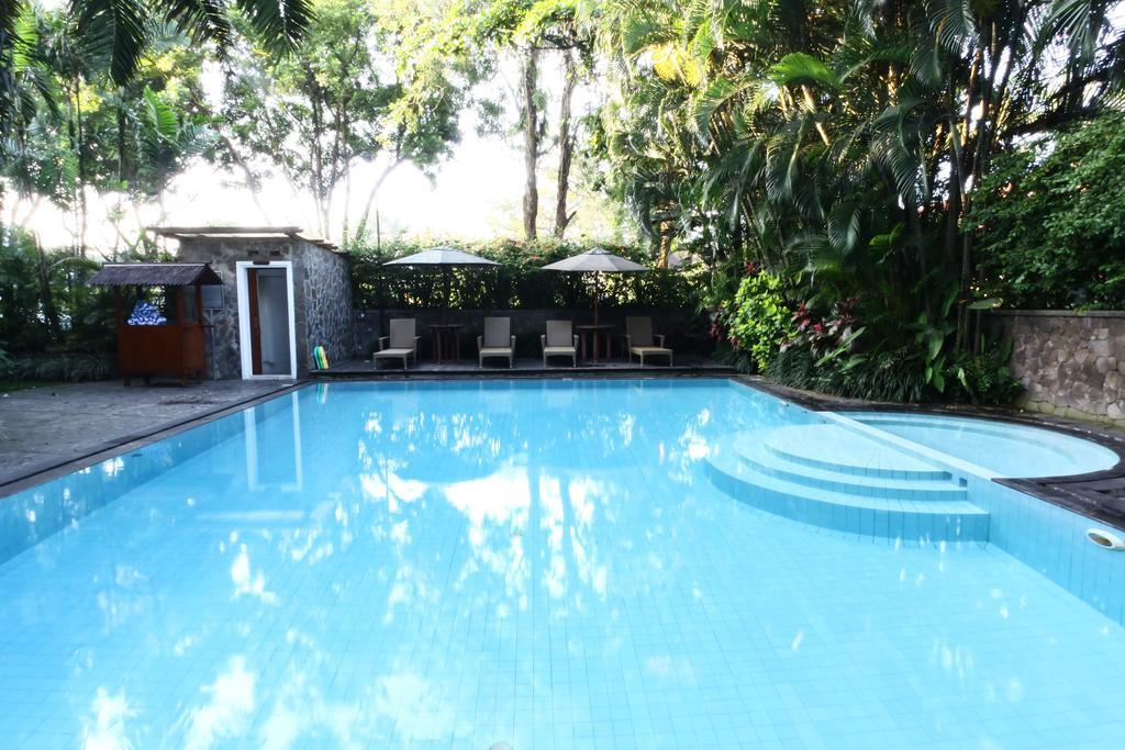 The Shalimar Boutique Hotel Malang Exteriör bild